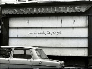 Sous les pavés, la plage Sous les pavés, la plage