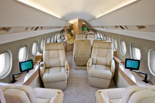 Intérieur d'un jet privé Intérieur d'un jet privé