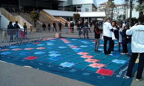 Grille de Scrabble géante Cannes 2013