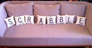 Canapé avec coussins Scrabble